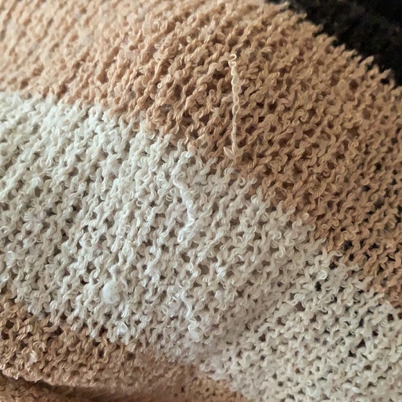 H&M color-block long-sleeve top - Picture 3 of 4